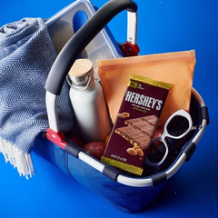 Hershey's Milk Chocolate Candy Bar with Almonds - 4.25oz