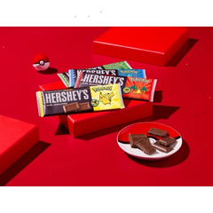 HERSHEY'S Milk Chocolate Standard Bar Candy with Pokémon Wrappers - 9.3oz/6pk